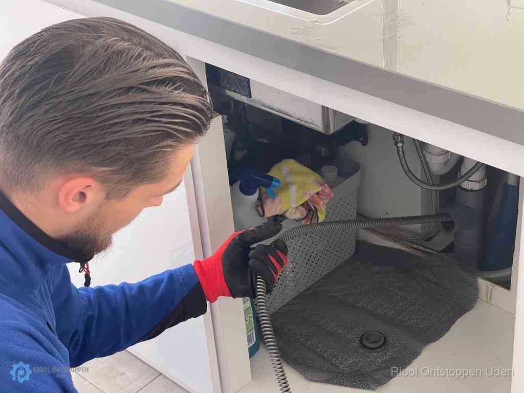 Gootsteen Ontstopt Uden